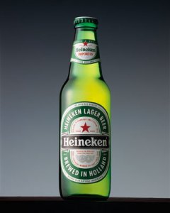 Heineken celebra o International Beer Day.
